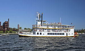 x Queen of Seattle Paddle Wheel Cruise